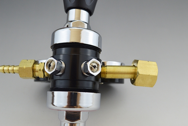 天然气瓶专用减压器