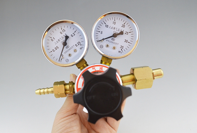 天然气瓶专用减压器