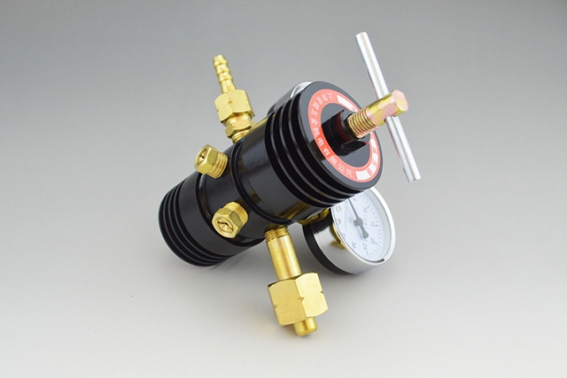 瓶装天然气高压减压器