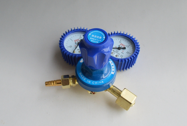 氧气表减压器