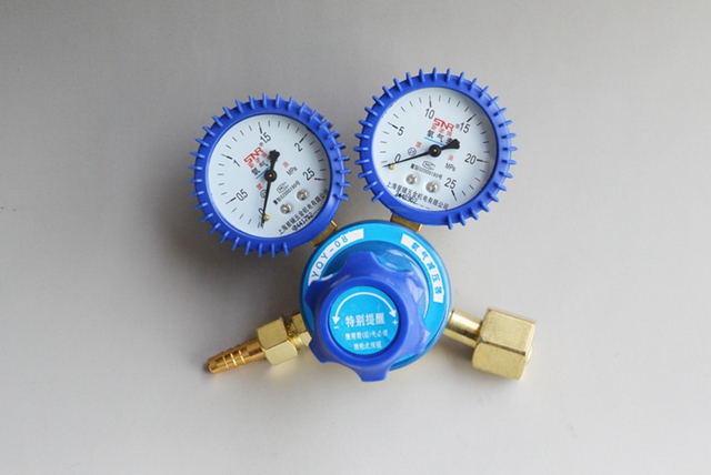 氧气表减压器